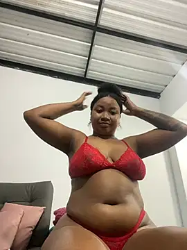 TriciaNoir webcam