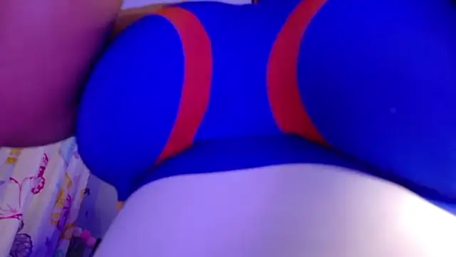 NicolleTaylor webcam