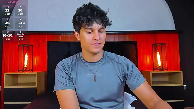 Leo_Savage_ webcam