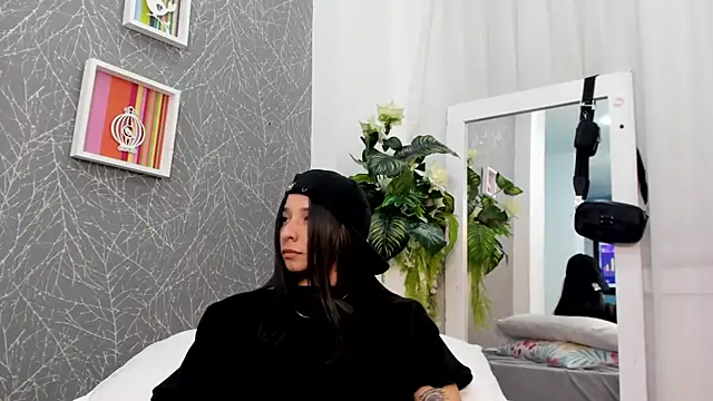 ViictoriiaSaenz webcam