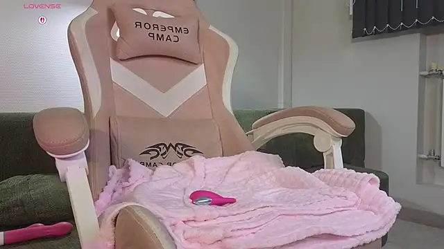 TonyaMeow webcam