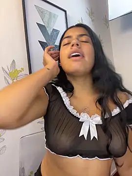 Laia_white webcam