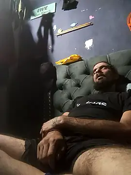 hairy_mannn webcam
