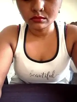 Saniya_Gs webcam