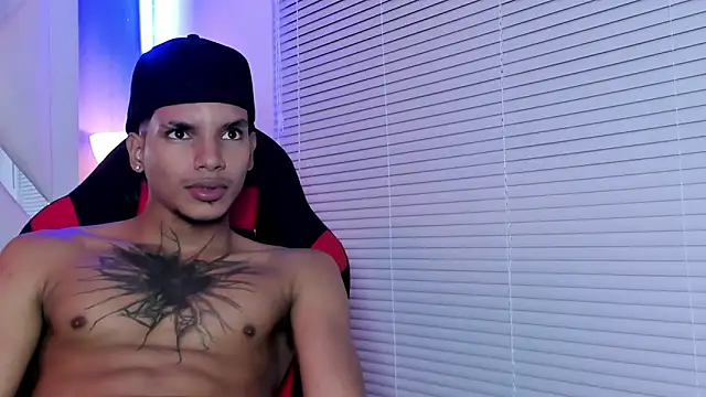 kai_storm77 webcam