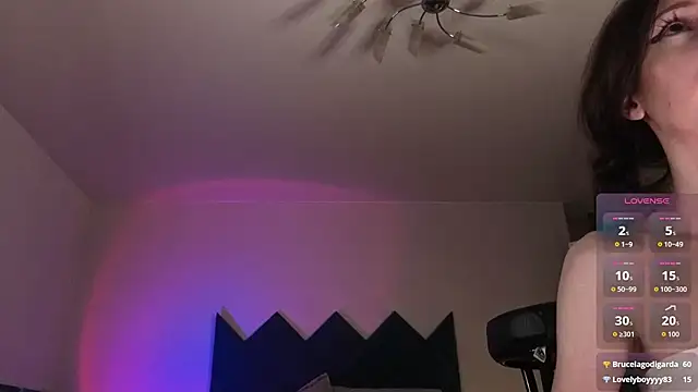 KuramiGirl webcam