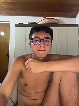 CamiRojas_boy webcam
