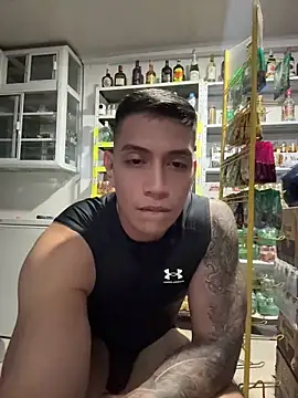 OliverWest04 webcam