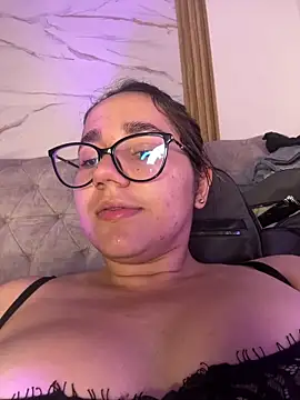 mia_khalaf webcam