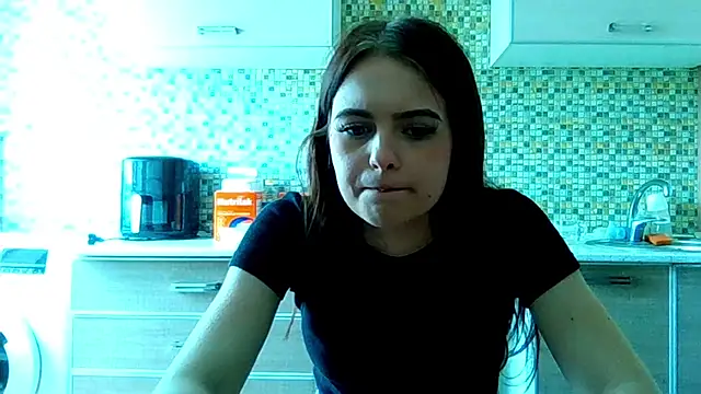 KikiAmino webcam