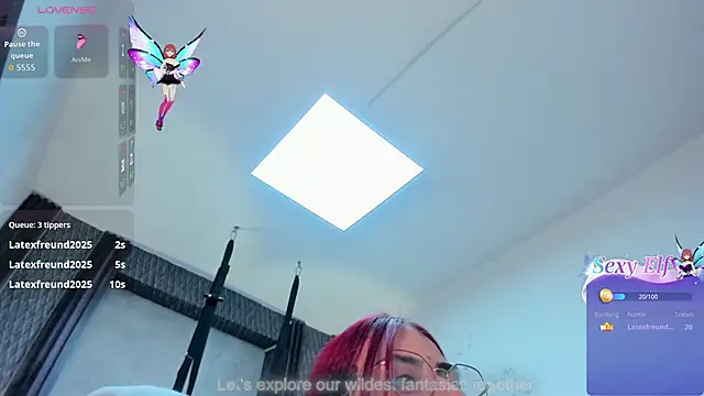selene_red_ webcam
