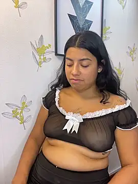 Laia_white webcam