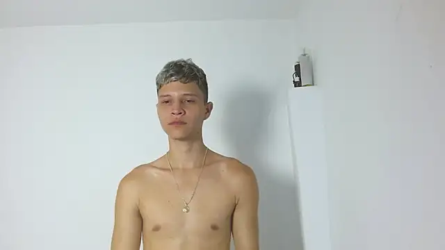 Twinkcock22 webcam