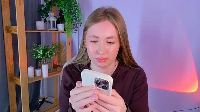 EllyColins webcam