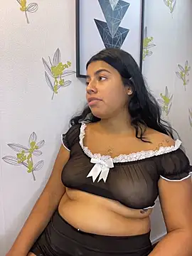 Laia_white webcam