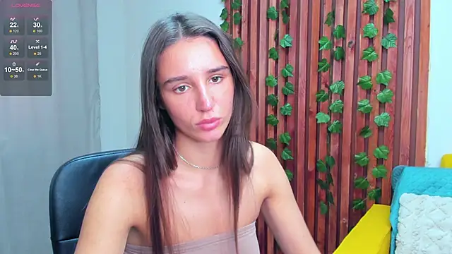 NicoleWells22 webcam