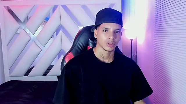 kai_storm77 webcam