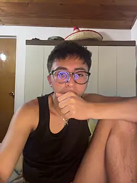 CamiRojas_boy webcam