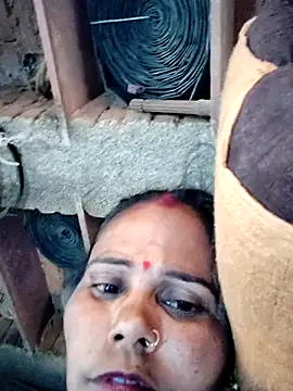 Pooja750 webcam