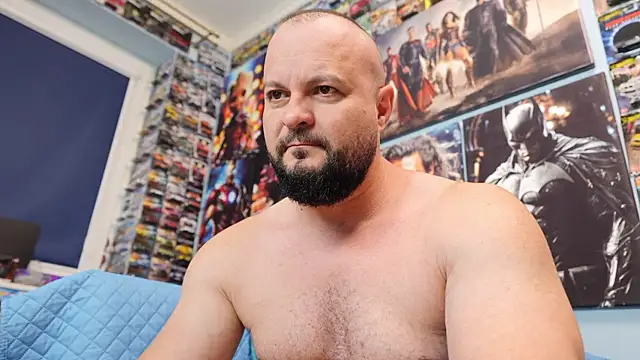Muscle_Bear webcam