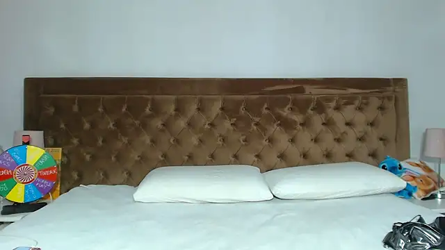 Aylinhoney08 webcam