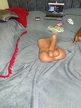 Prettyafricana webcam