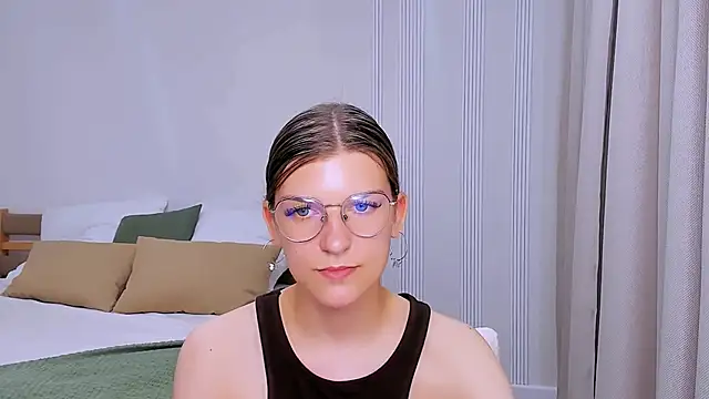 AnnaThorne webcam