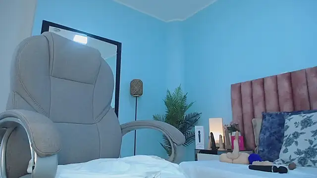 nana_levy webcam