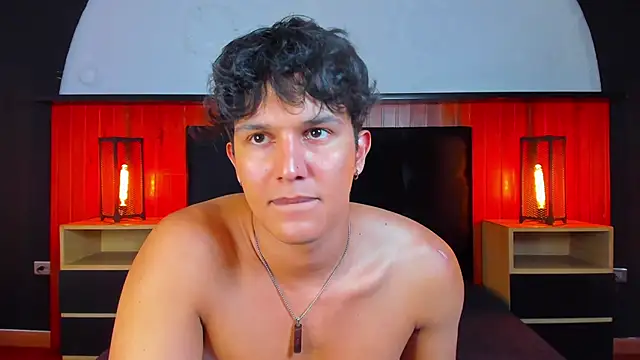 Live sex cam of Leo_Savage_
