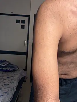 BeardedBulge webcam