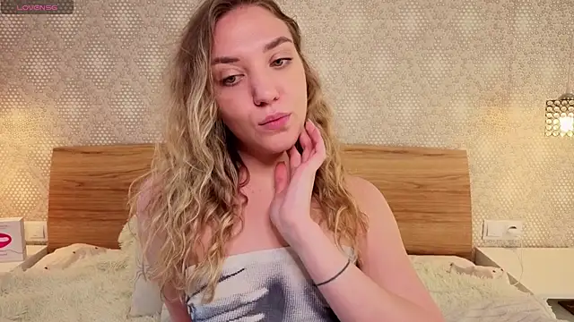 alice_charm_ webcam