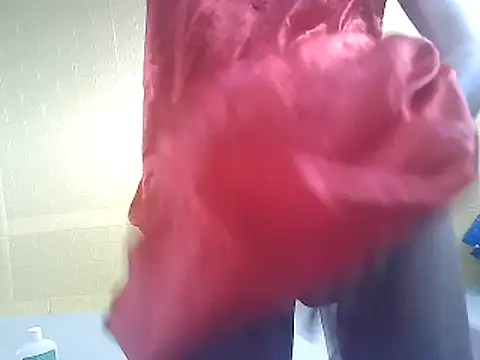 practicalMotherslut webcam