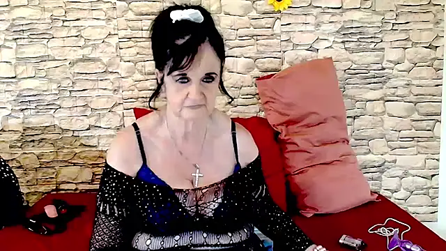 LuciousGrace webcam