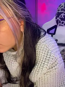 Paulette_Blanche webcam