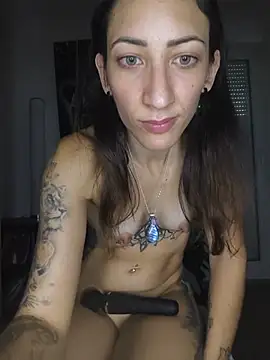 MarieDouceSoumise webcam