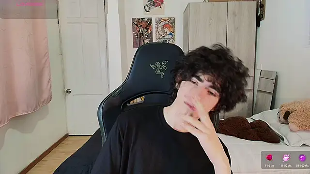 Nude_Boy18 webcam