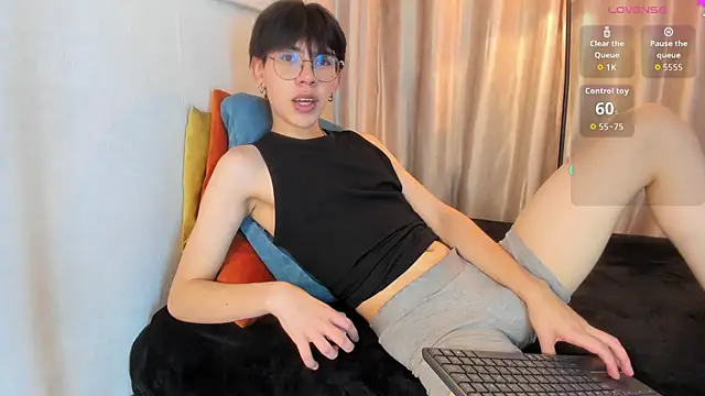 Demian_Hush webcam