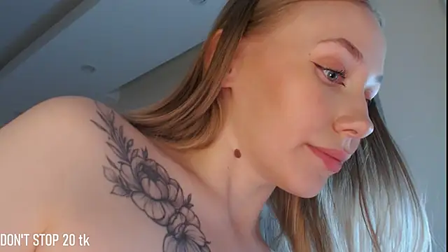MikeXEmilia webcam