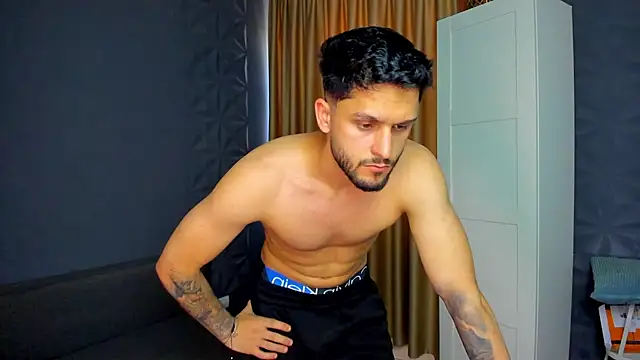 TroyWadee webcam