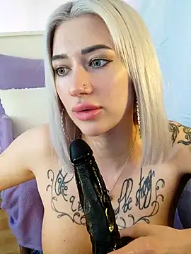 Gina-Lumara webcam