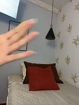 Laia_white webcam