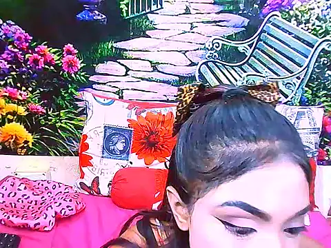 IndianPretty14u2Luv webcam