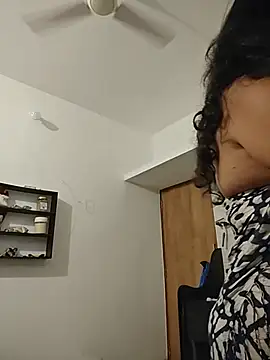 NakedMILFx webcam