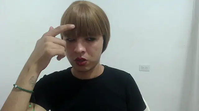 estefania224 webcam