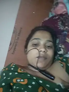 Trisha_71 webcam