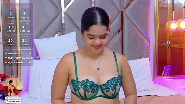 Martina-Roberts- webcam