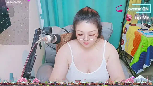 AngelwithEcup webcam