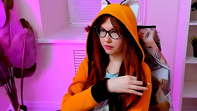 CarolGiggly webcam