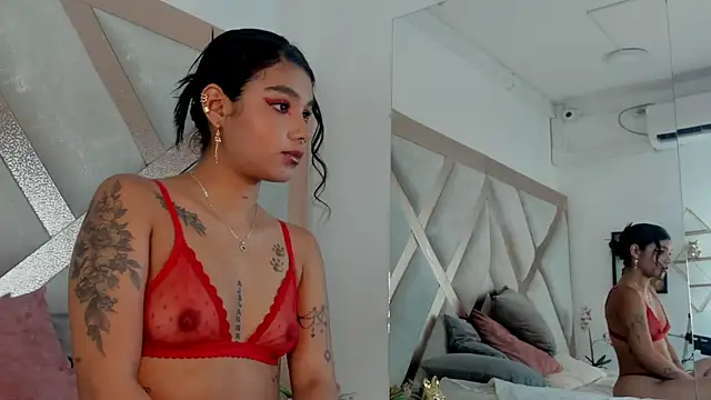 LeandraEvanz webcam