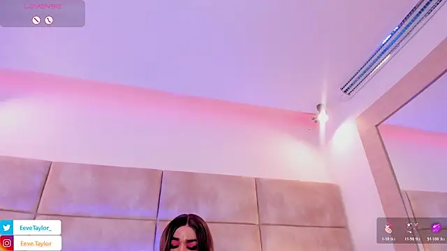 Eevee_Taylor webcam